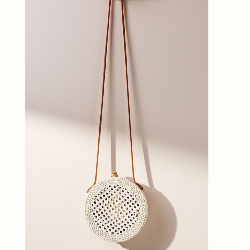 ANTHROPOLOGIE‎ Rattan Circle Crossbody Bag, White/Cream/Brown, Classic Chic - Picture 13 of 17